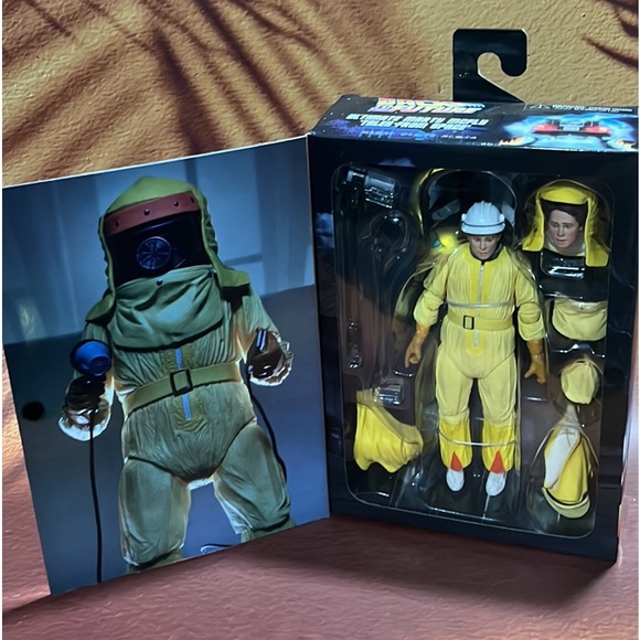 Marty McFly Back to the Future vinyl action figure - Picture 2 of 6